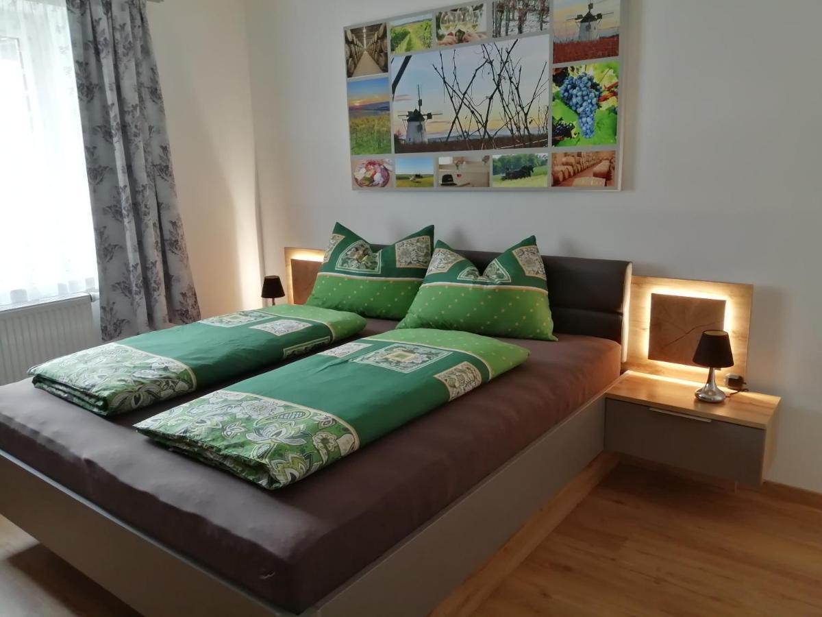 Wohlfuehlhof Bachzelt Otel Weitersfeld Oda fotoğraf